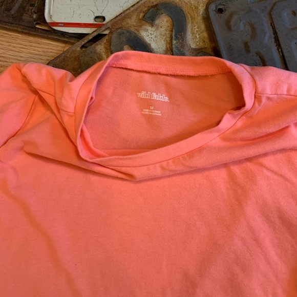 wild fable Tops - Wild Fable crop top NWOT coral fun workout yoga like brand new short sleeve
